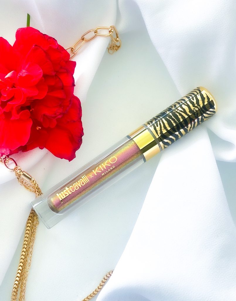 Produits de la collection maquillage Kiko x Just Cavalli avec leurs packagings aux imprimés animaliers
